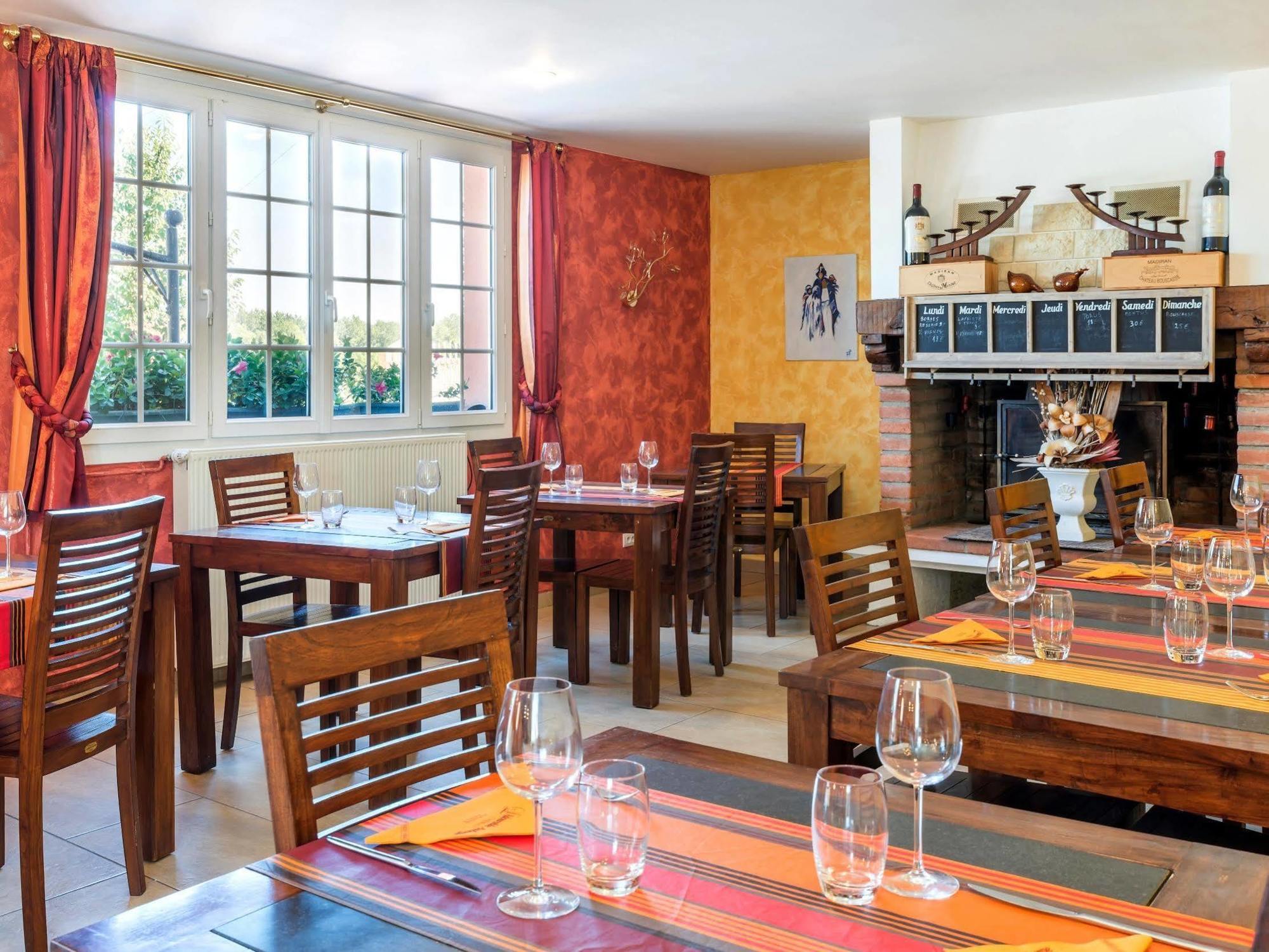 Logis Hotel L'Adourable Auberge Soublecause المظهر الخارجي الصورة